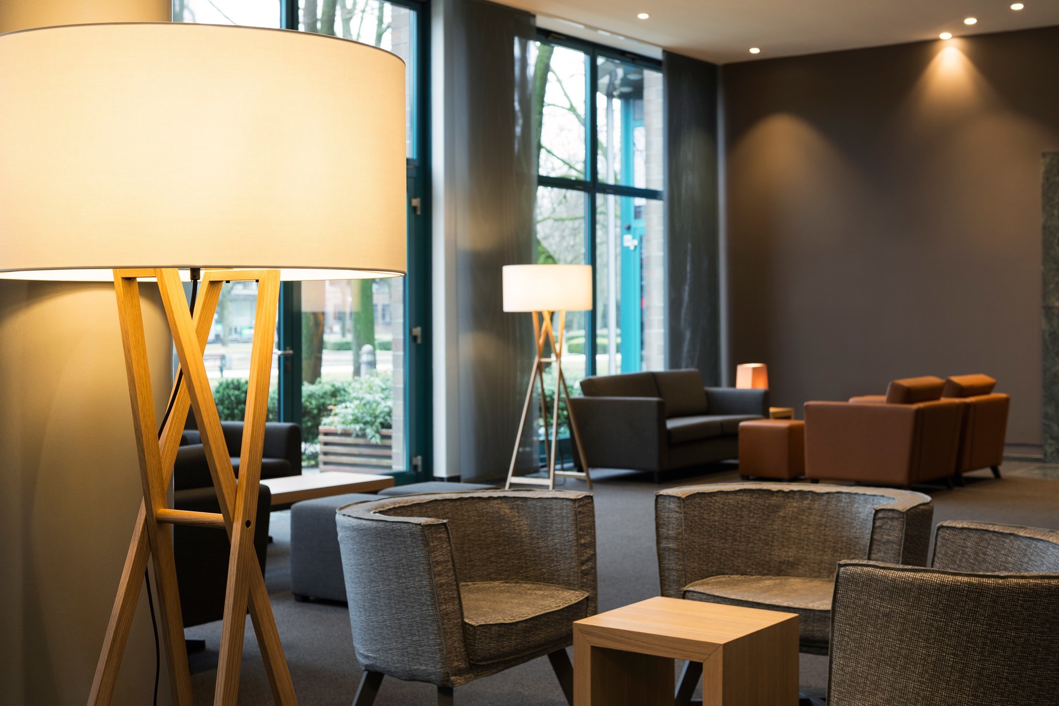 Gemütliche Hotellobby des ATLANTIC Hotel Airport in Bremen Gemütliche Hotellobby des ATLANTIC Hotel Airport in Bremen