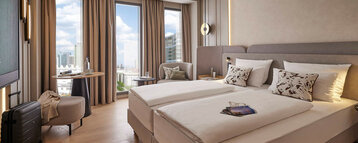 room | ATLANTIC Hotel Frankfurt Lively room with a view of the window| ATLANTIC Hotel Frankfurt