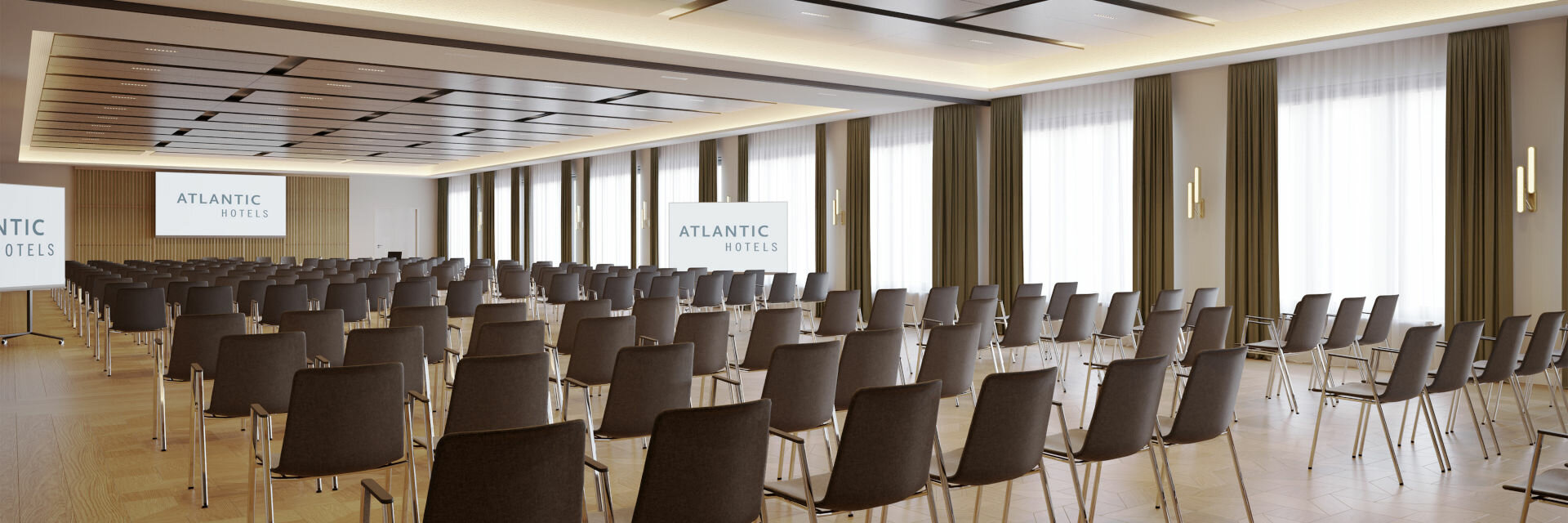 Renderung eines Koferenzraums des ATLANTIC Hotel Frankfurts. Tischreihen stehen in einem modernen und hellen Raum