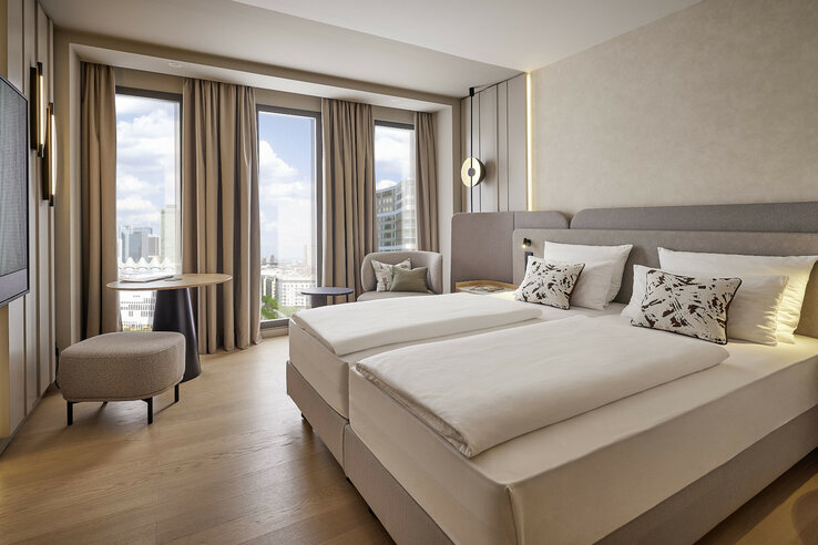 Zimmer im ATLANTIC Hotel Frankfurt Innenansicht Zimmer im ATLANTIC Hotel Frankfurt