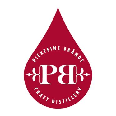 Logo of the Piekfeine Brände Craft Distillery in the form of a red drop with white text.