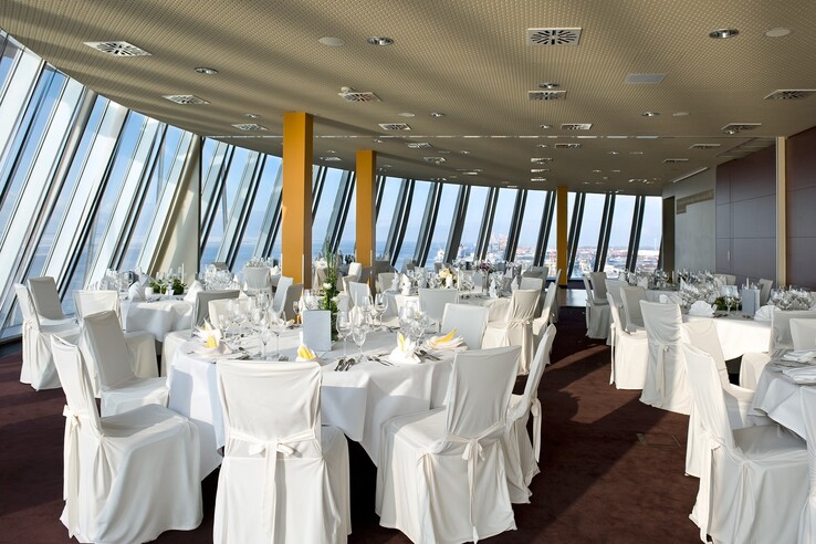Celebrate your private or business party with a panoramic view over the Weser Celebrate your private or business party with a panoramic view over the Weser