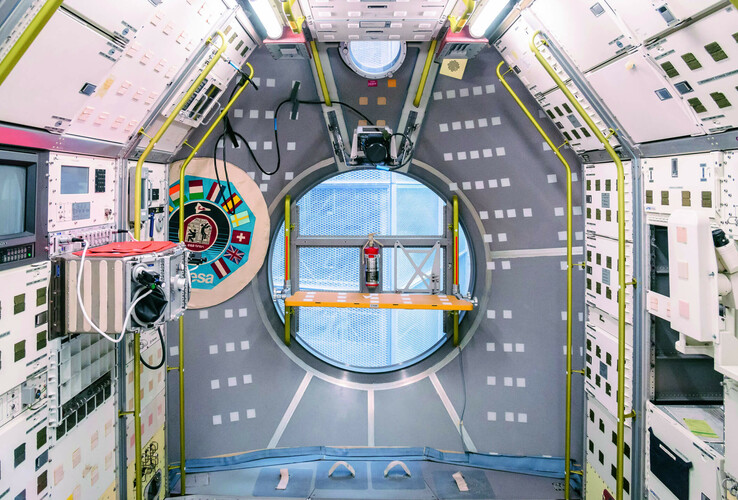 guided tours, space lab